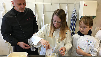 Europa Miniköche kochen im Best Western Plus Hotels Bautzen