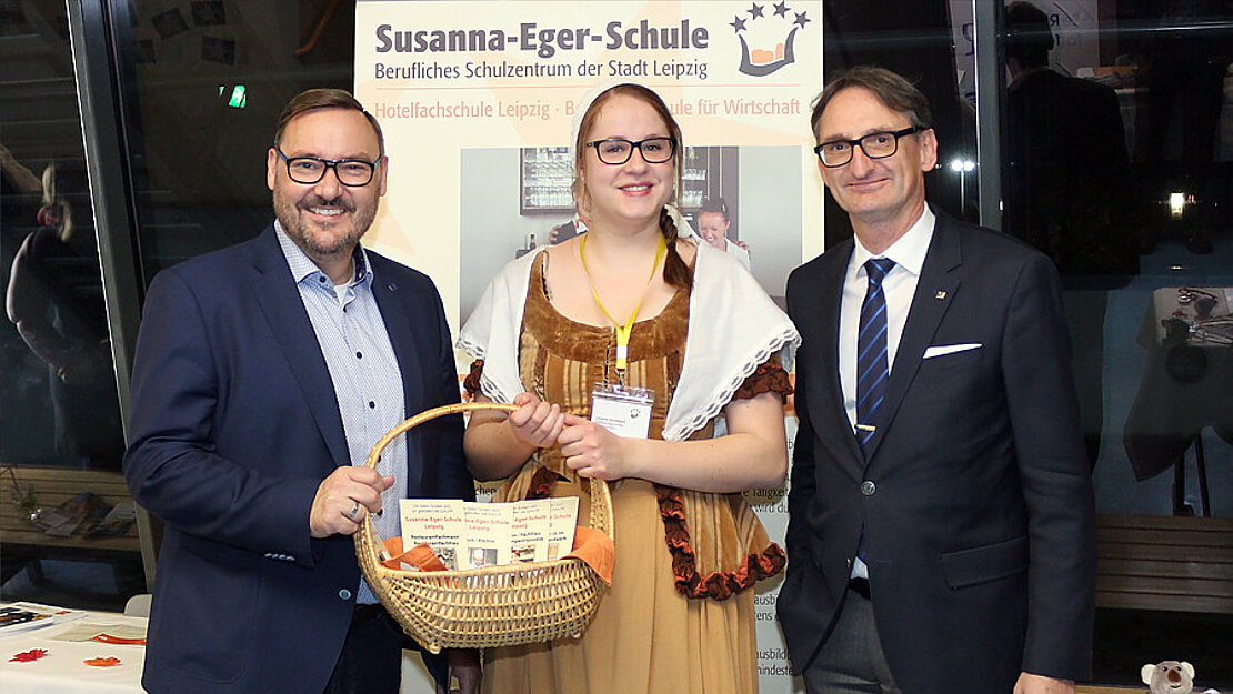 Zurück zu den Wurzeln beim ,,Tag der offenen Tür“ in der Susanna-Eger-Schule